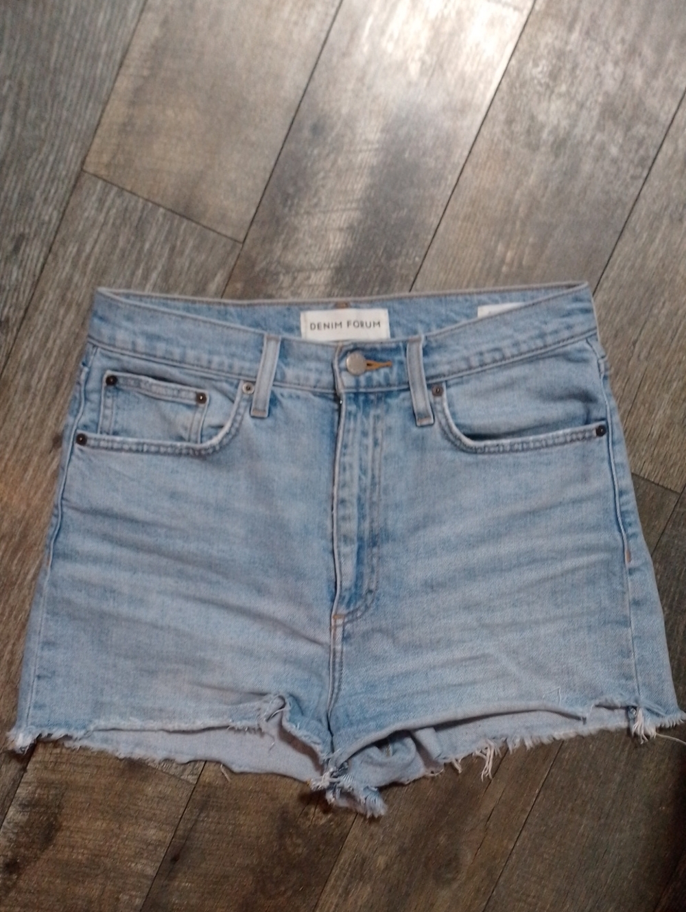 Denim Forum Light Wash High-Rise 50s Arlo Short Frayed Hem Cut Off Jean Shorts